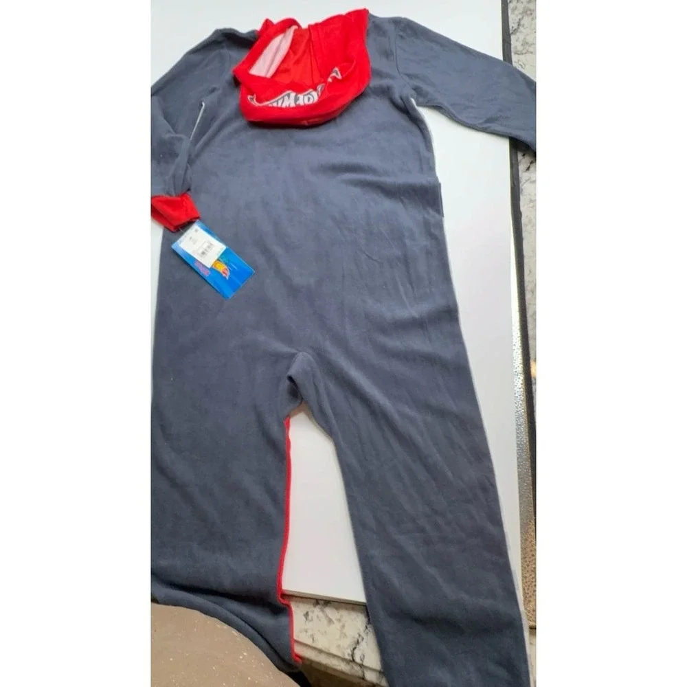 NEW boys size small (6/7) Hot Wheels onesie fleece footless hooded pajamas.